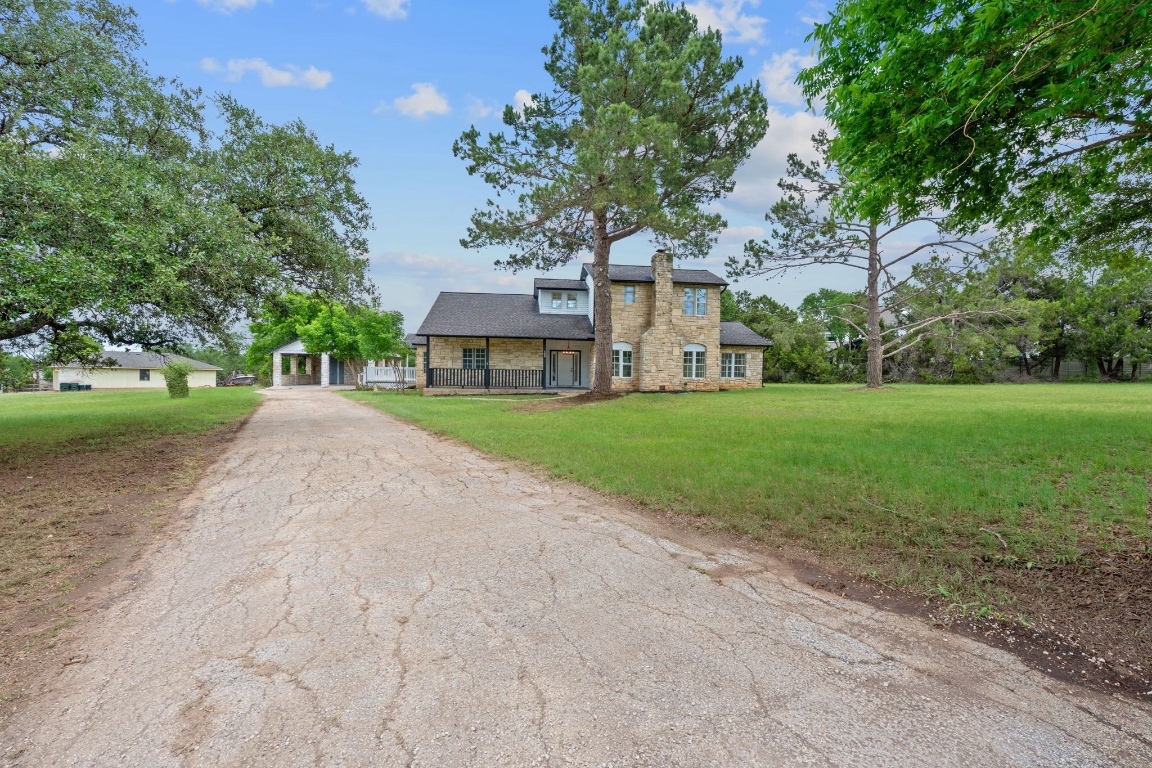Property Photo: 300 Fawn Lane TX 78628