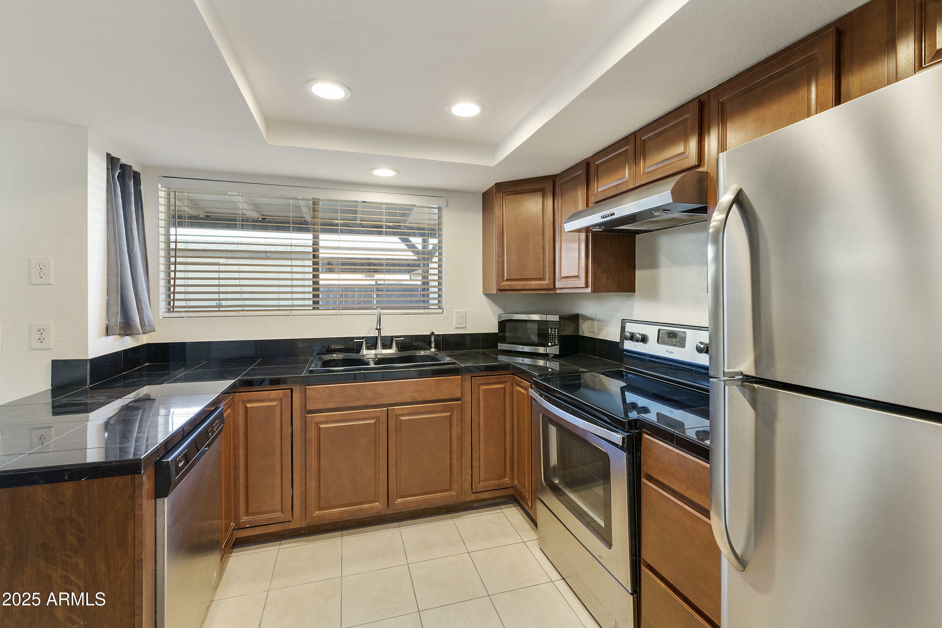 Property Photo: 1011 E Lodge Drive AZ 85283