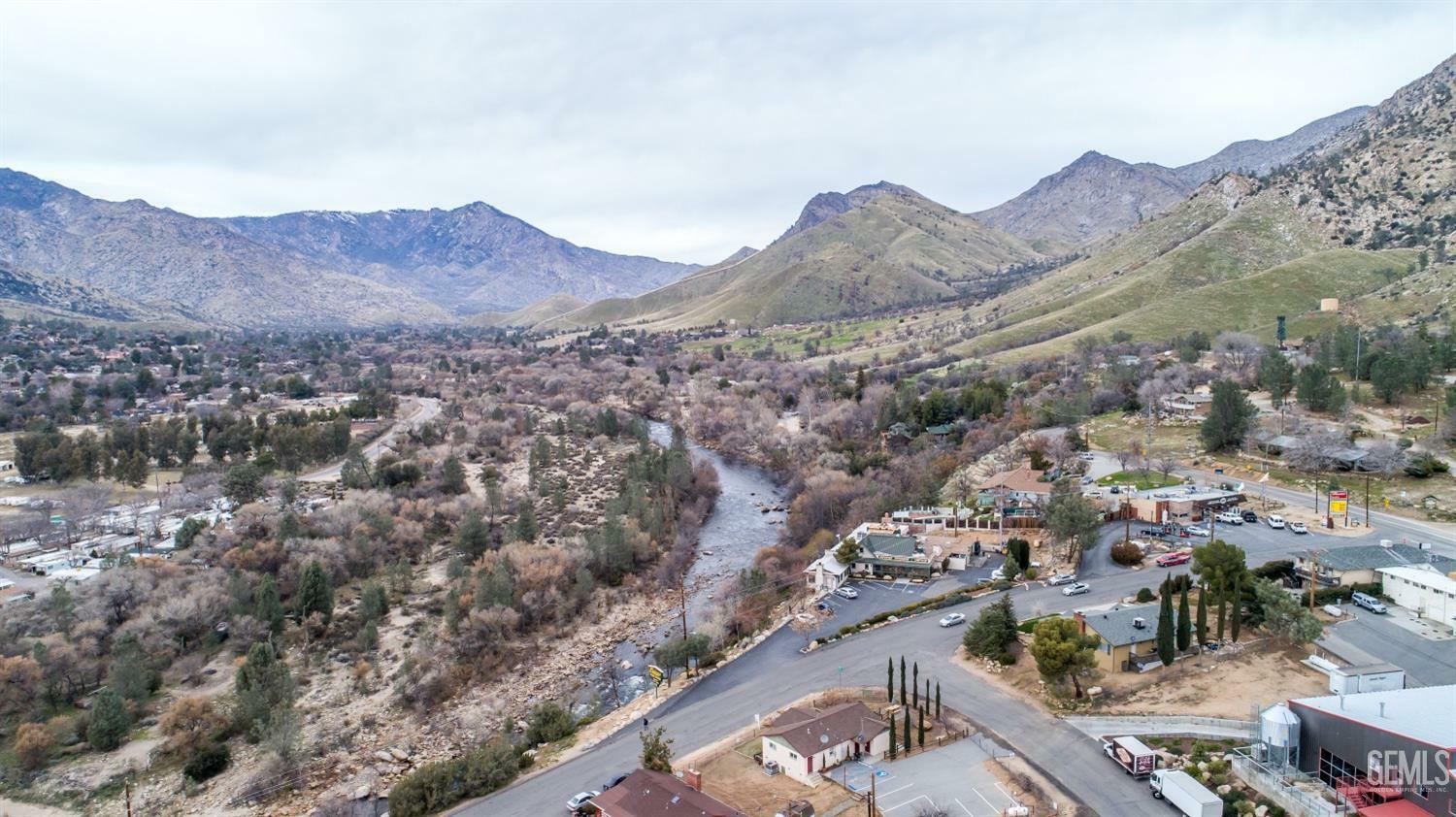 Property Photo: 112 Buena Vista Drive CA 93238