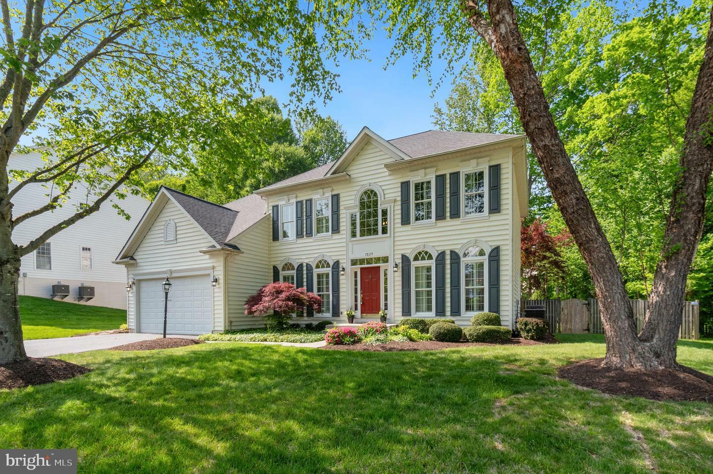 Property Photo: 7820 Elsinore Drive VA 20112
