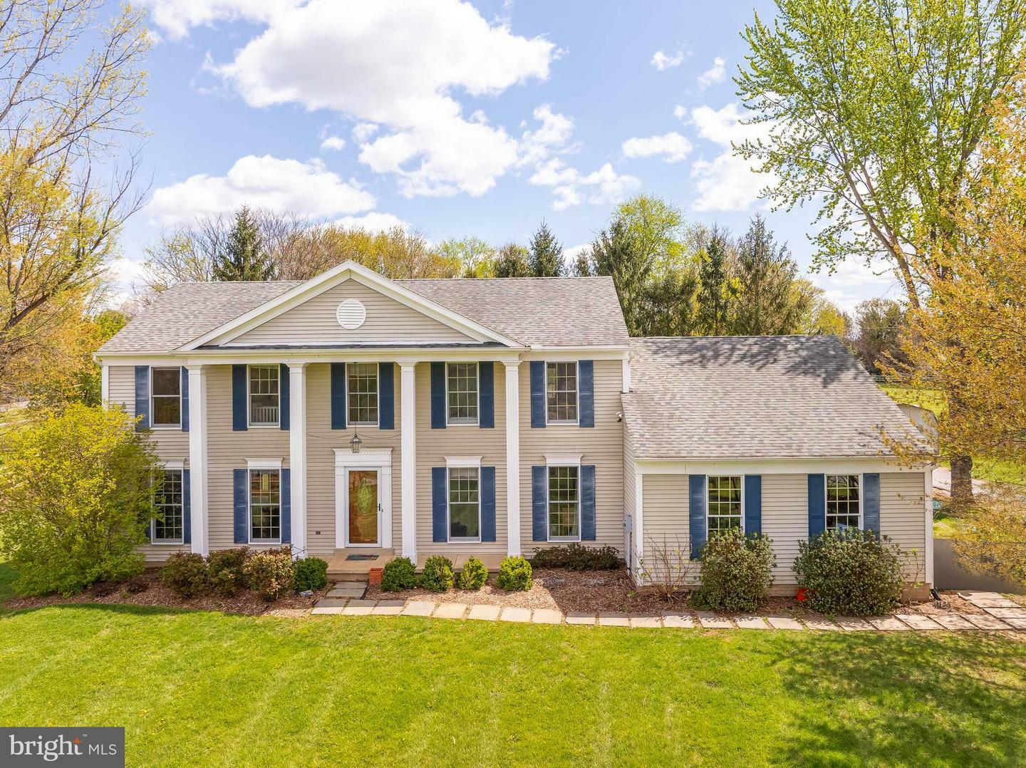 Property Photo: 24 Steeple Chase Drive WV 25442