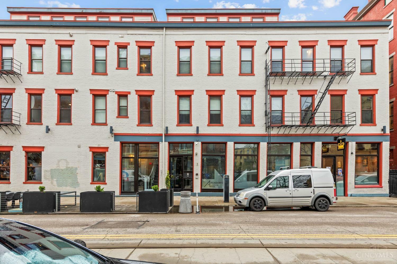Property Photo: 5 W Twelfth Street OH 45202