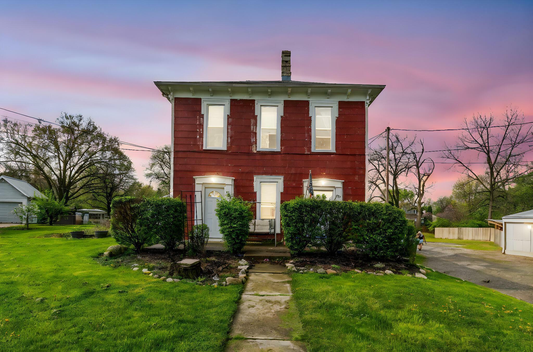 Property Photo: 797-799 W 5th Street OH 43040