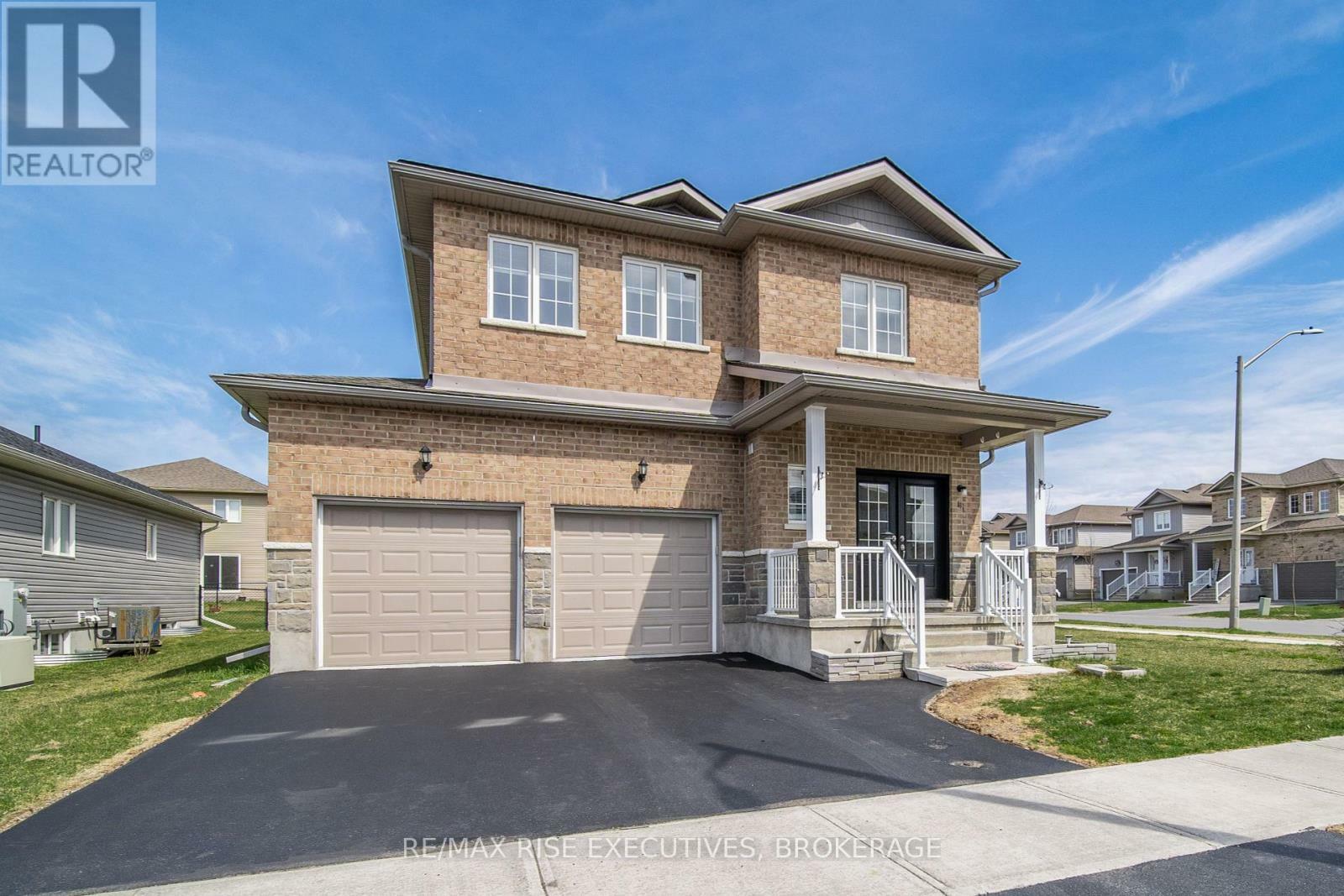 Property Photo:  111 Brennan Crescent  ON K0H 2H0 