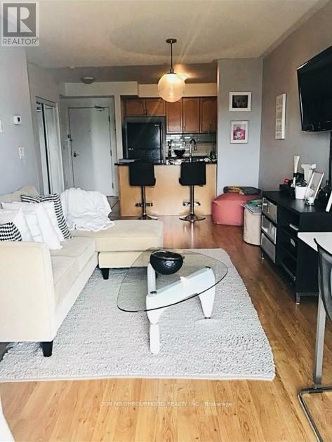 Property Photo:  10 Mendelssohn Street 317  ON M1L 0G7 
