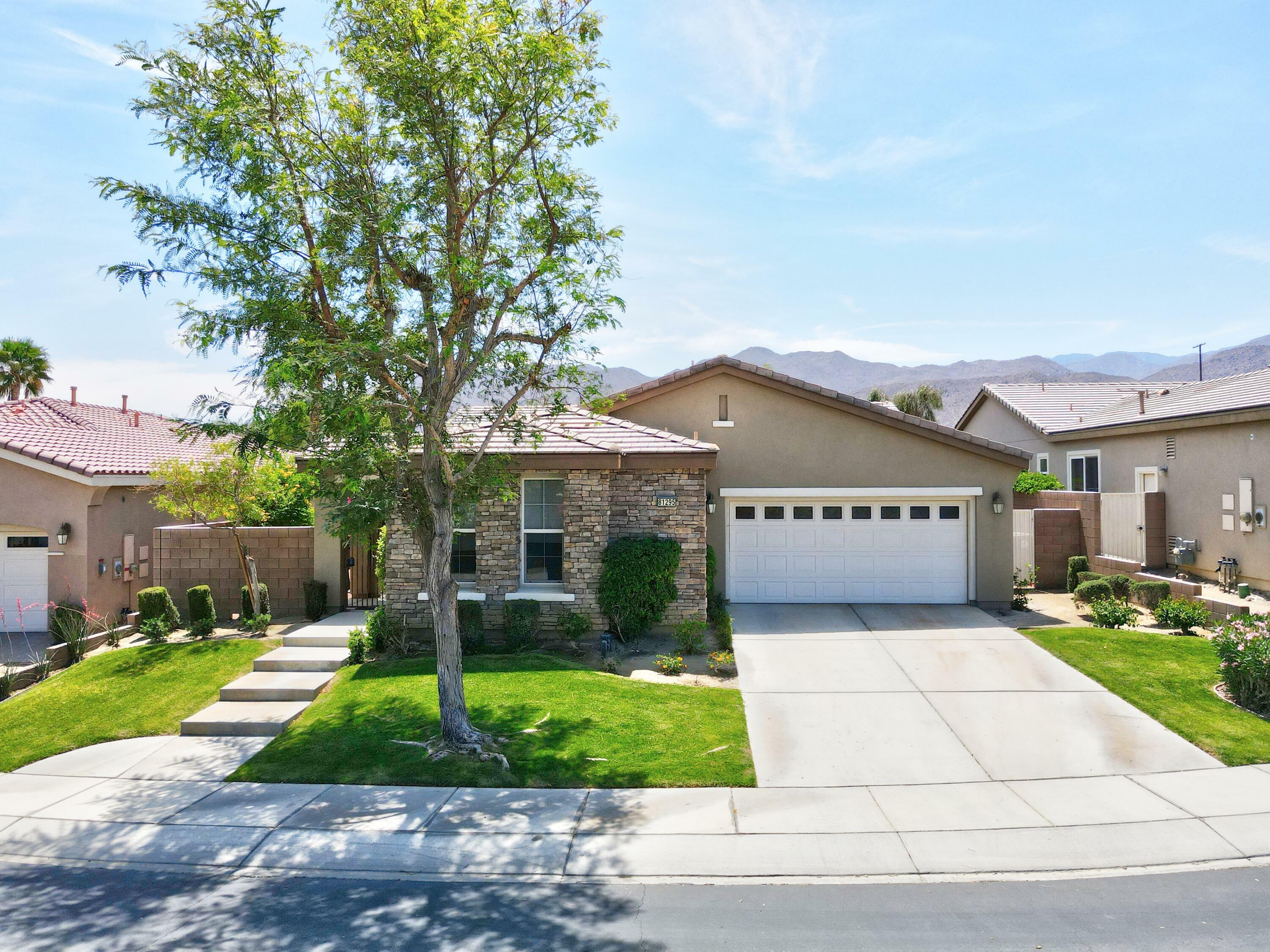 Property Photo: 81295 Jasmine Court CA 92253