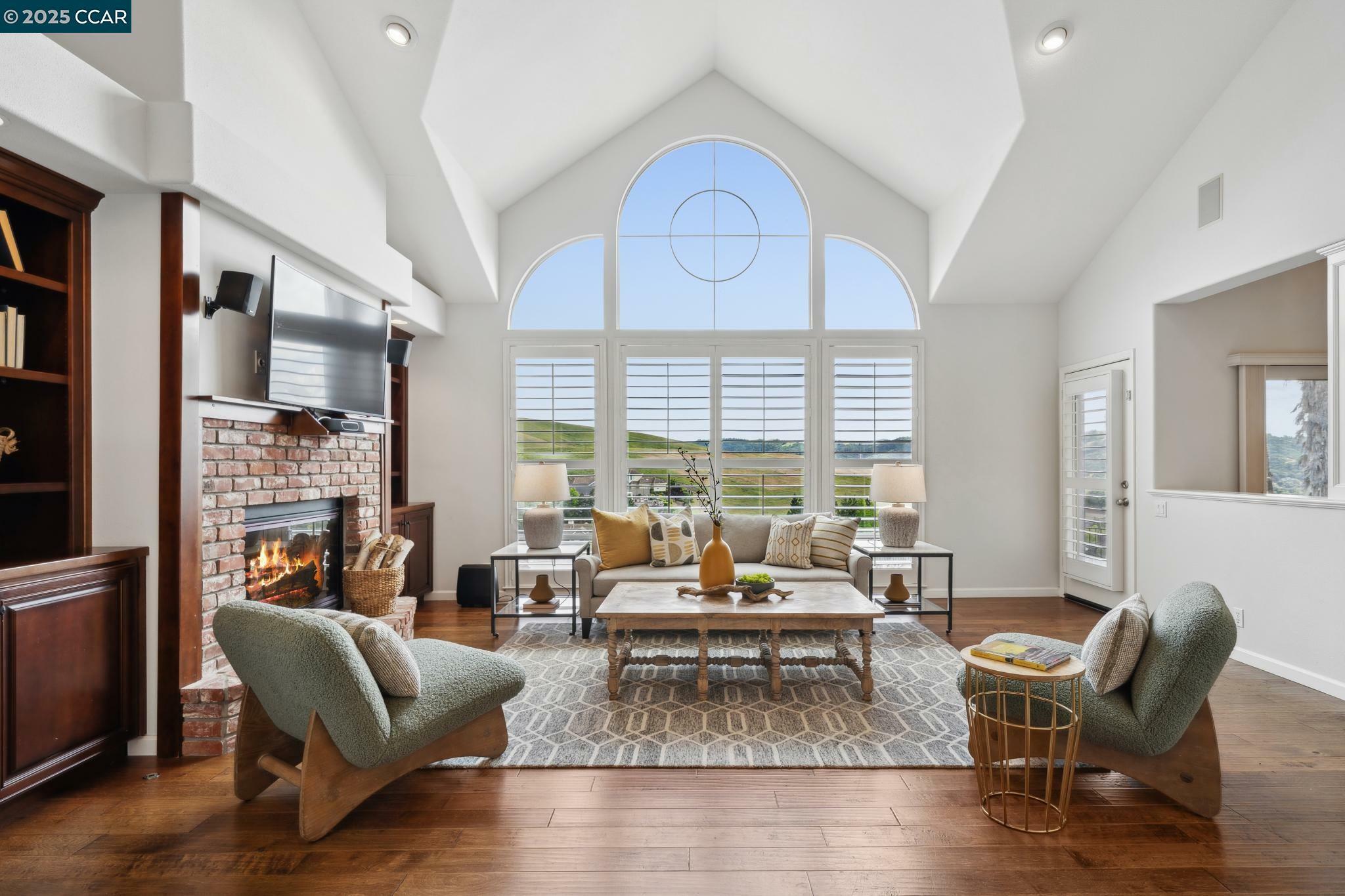 Property Photo: 460 Silver Hollow Drive CA 94598
