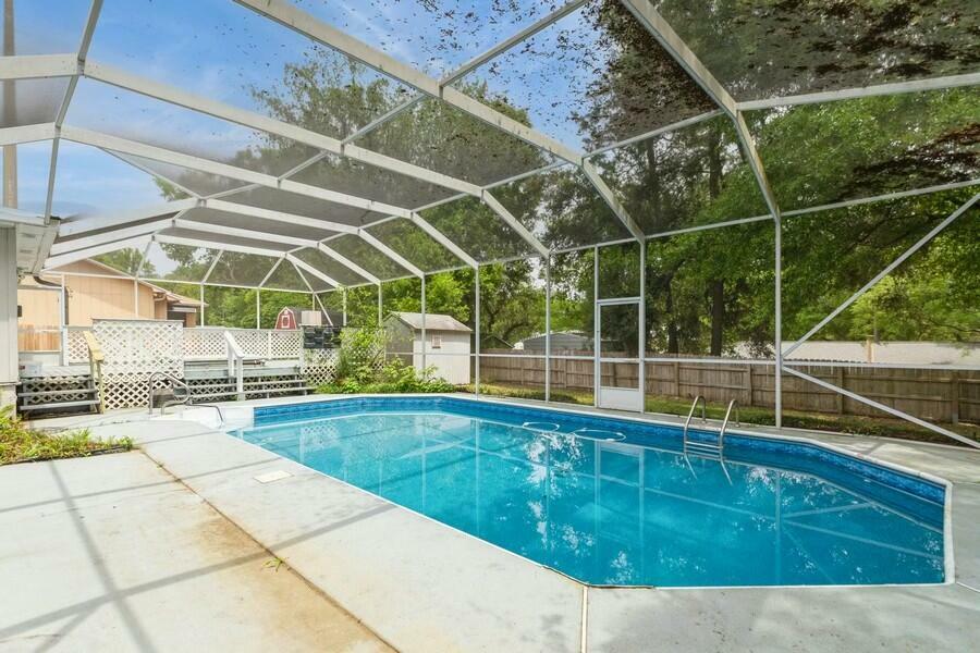 Property Photo: 1101 A Palm Boulevard FL 32578