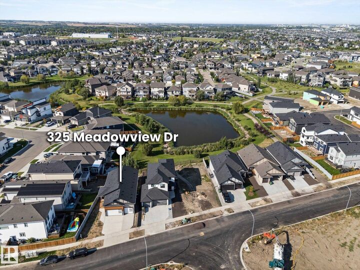 Property Photo: 325 Meadowview Drive AB T8L 0Y4