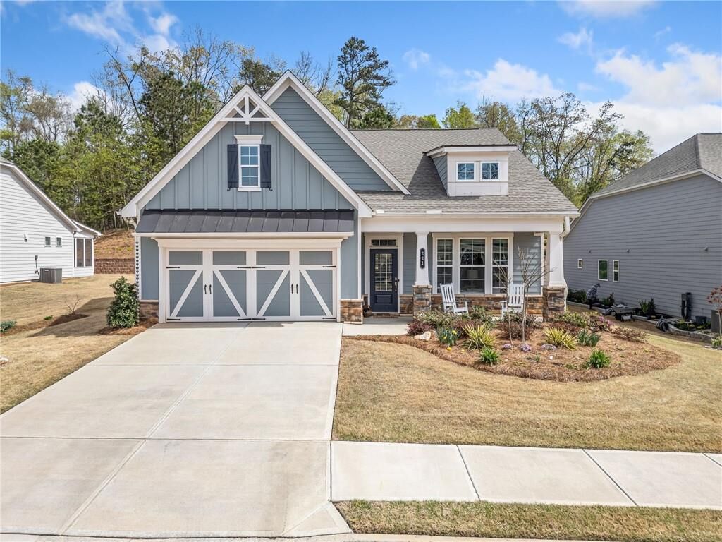 Property Photo:  221 Hickory Bluffs Parkway  GA 30114 