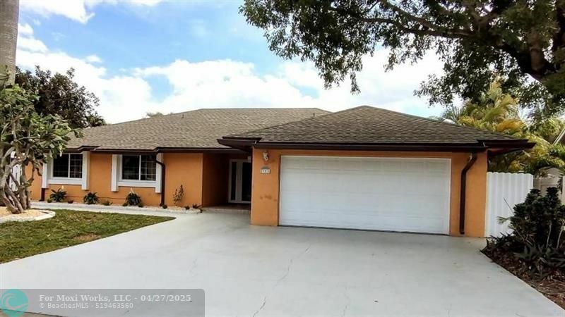 Property Photo: 721 SW 96th Ave FL 33025
