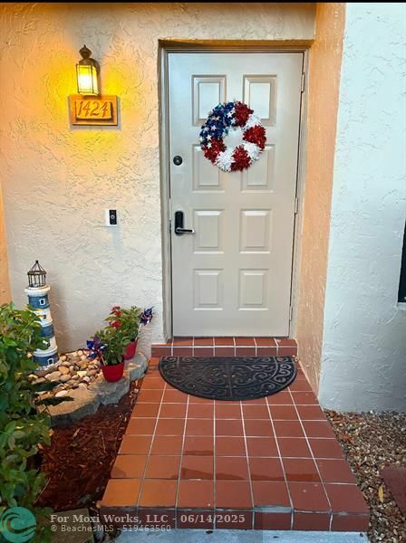 Property Photo:  1424 NW 97th Ter 280  FL 33024 