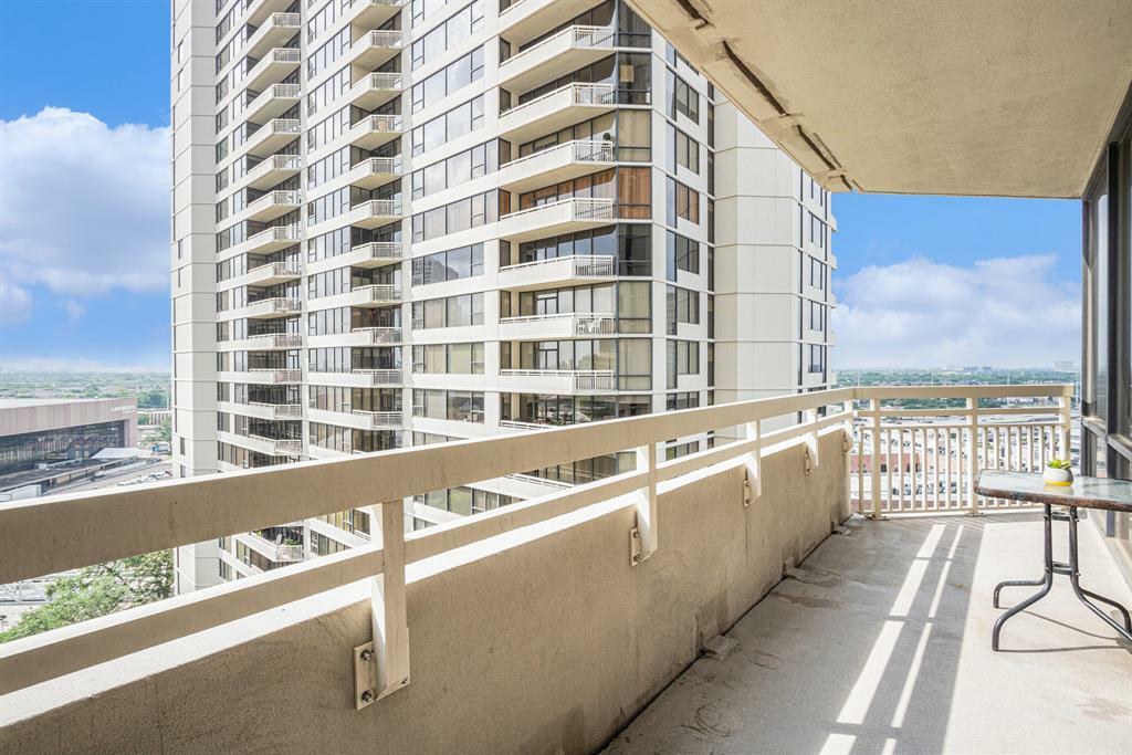 Property Photo: 14 Greenway Plaza 13P TX 77046