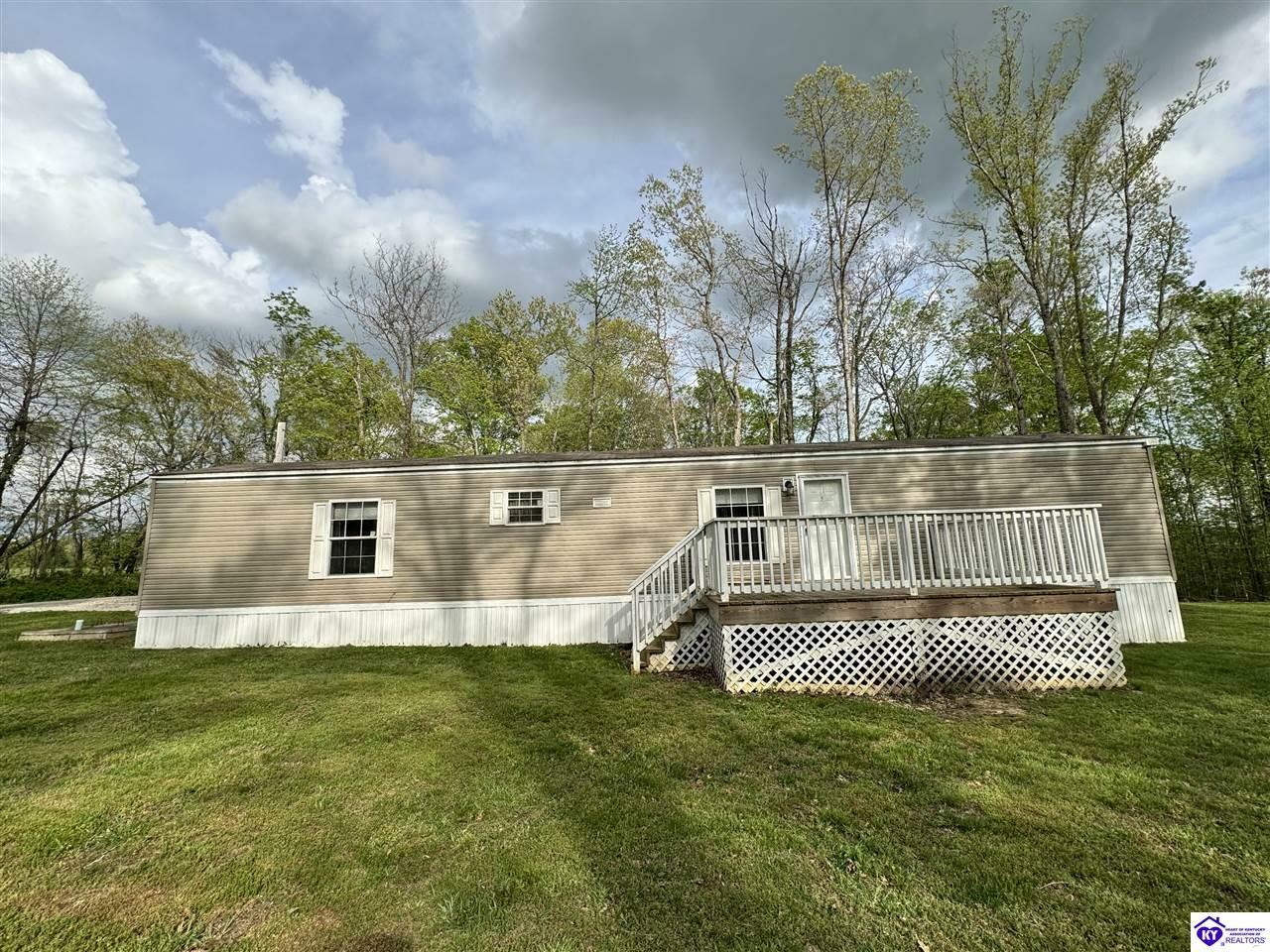 Property Photo: 811 French Meyers Ln, KY 40146