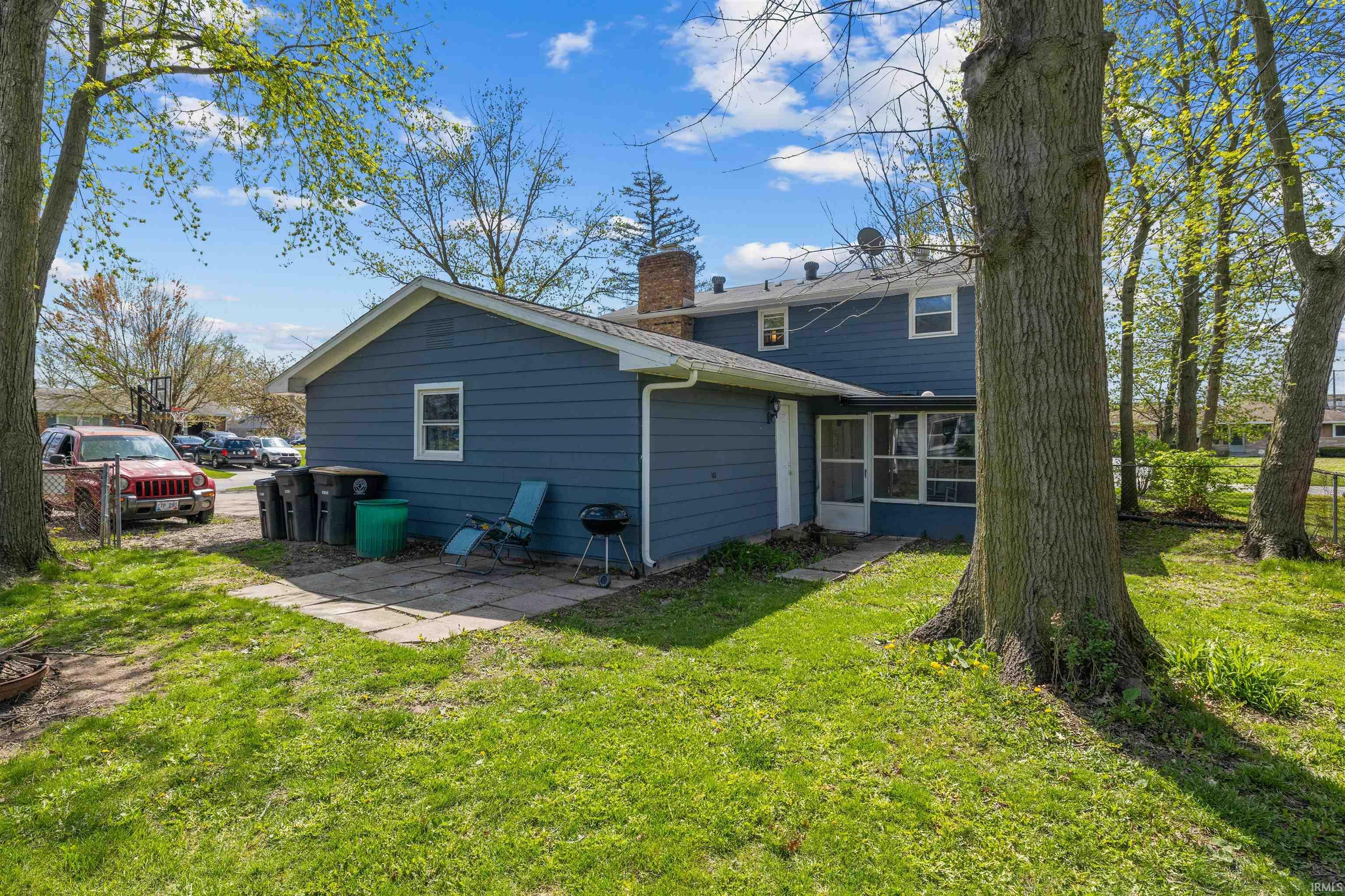 Property Photo: 2410 Inwood Drive IN 46815