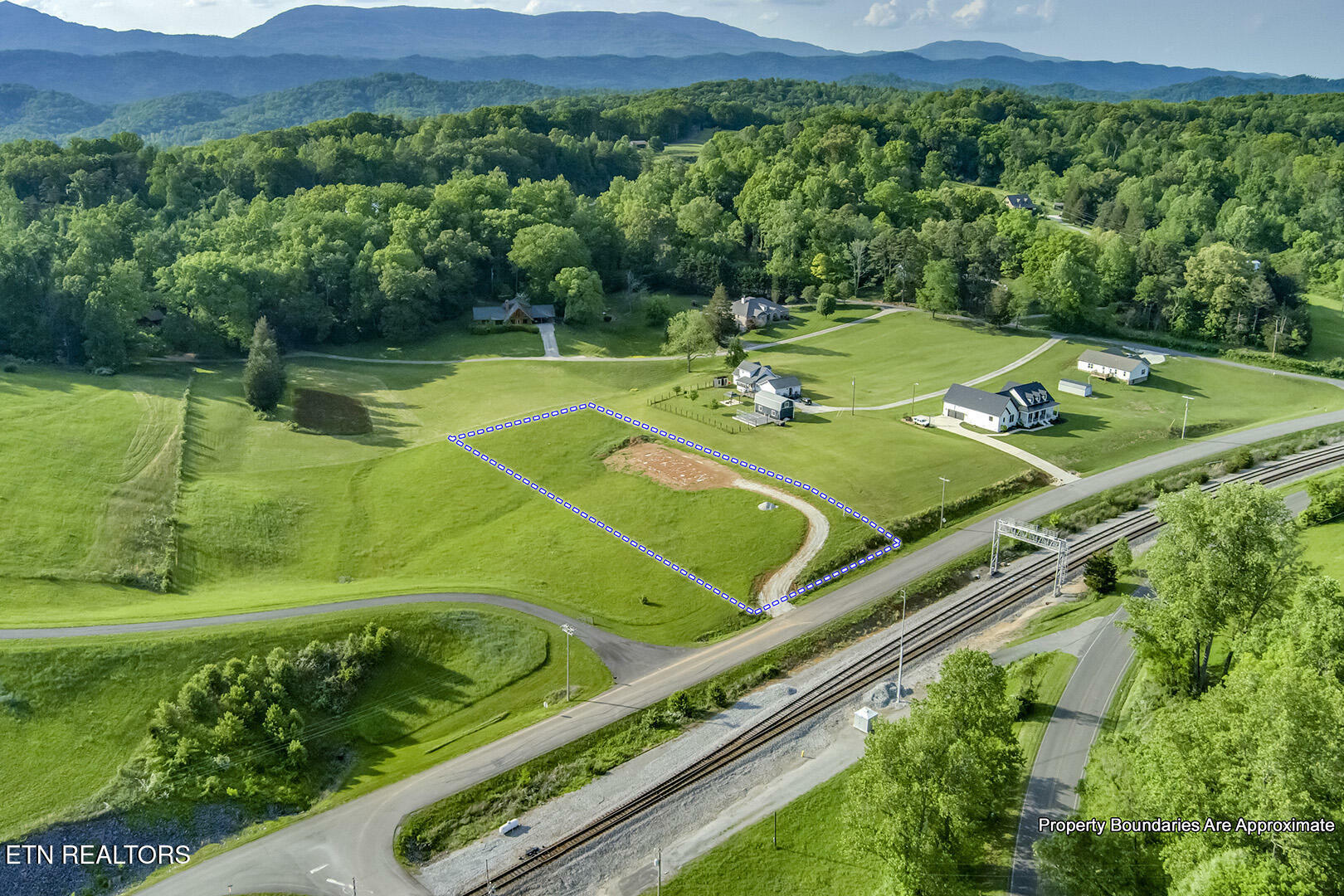 Property Photo: 139 Hearthside Rd TN 37716