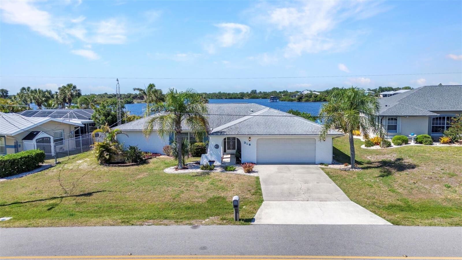 Property Photo:  318 Spring Lake Boulevard NW  FL 33952 