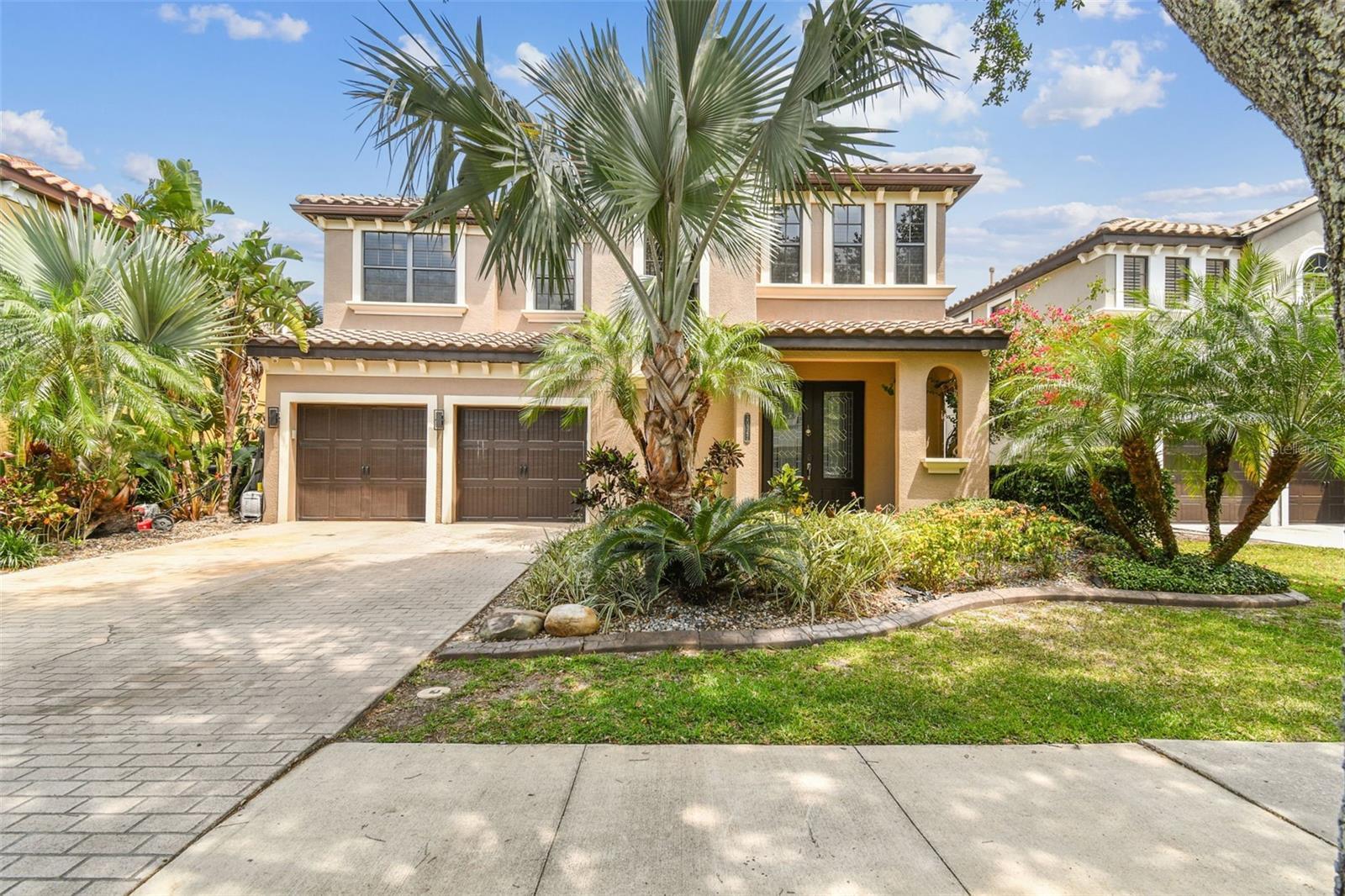 Property Photo: 20347 Chestnut Grove Drive FL 33647