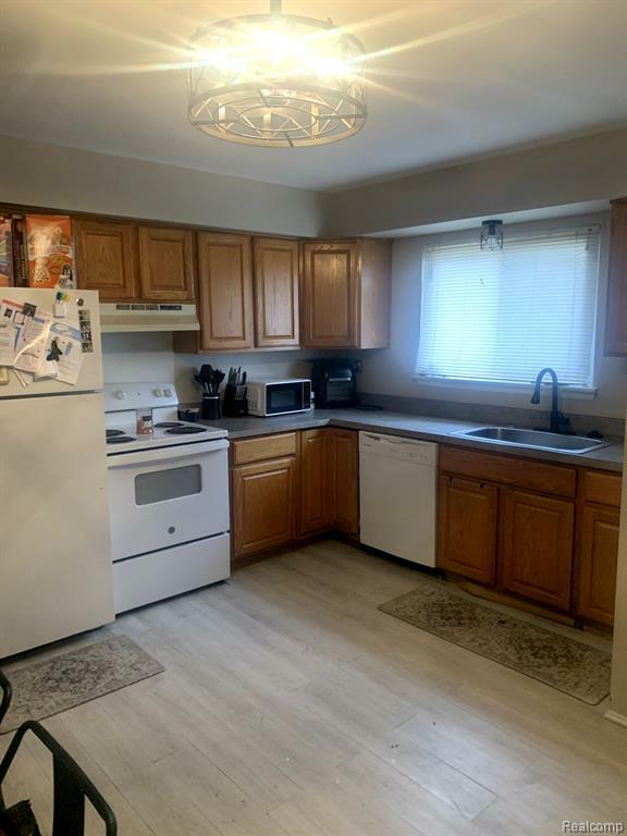 Property Photo: 25834 Jeanette MI 48066