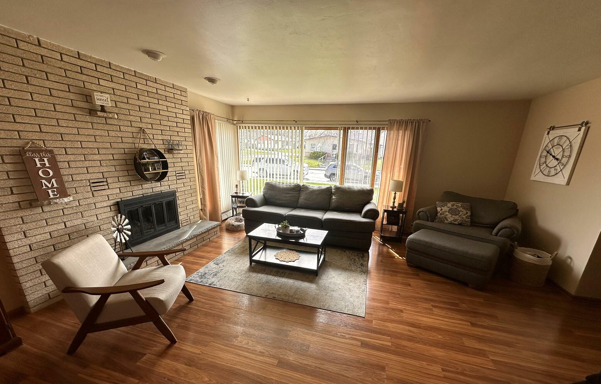 Property Photo: 1009 N 28th St WI 53081