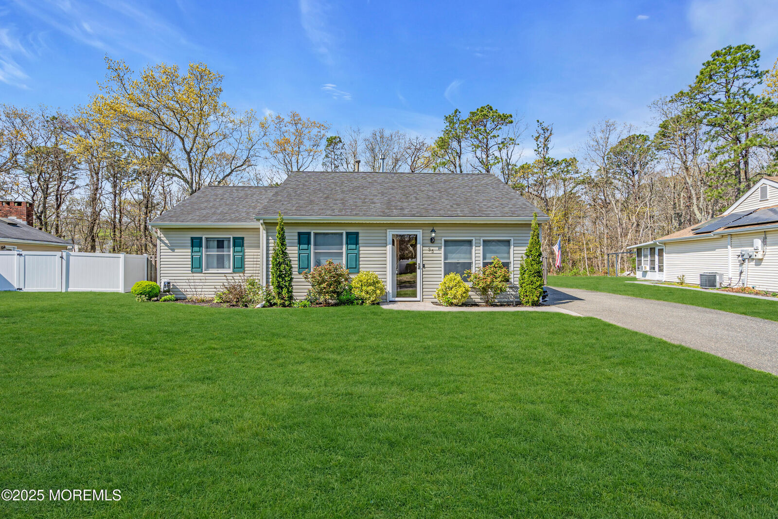 Property Photo: 35 Chestnut Way Circle NJ 08005