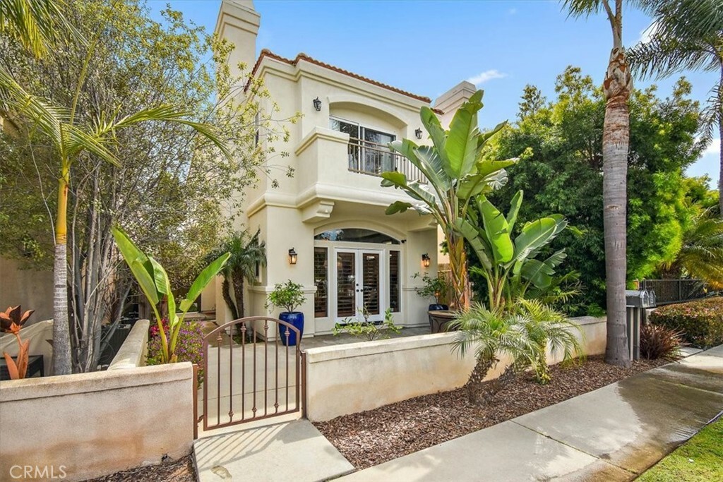 1016 Delaware Street  Huntington Beach CA 92648 photo