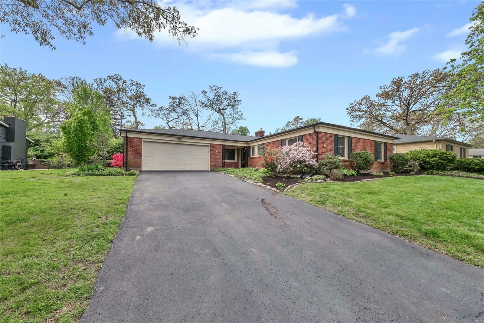 Property Photo: 42 Wingfield Road MO 63122