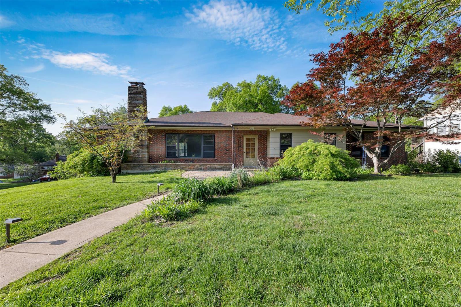 Property Photo: 8800 Delmar Boulevard MO 63124