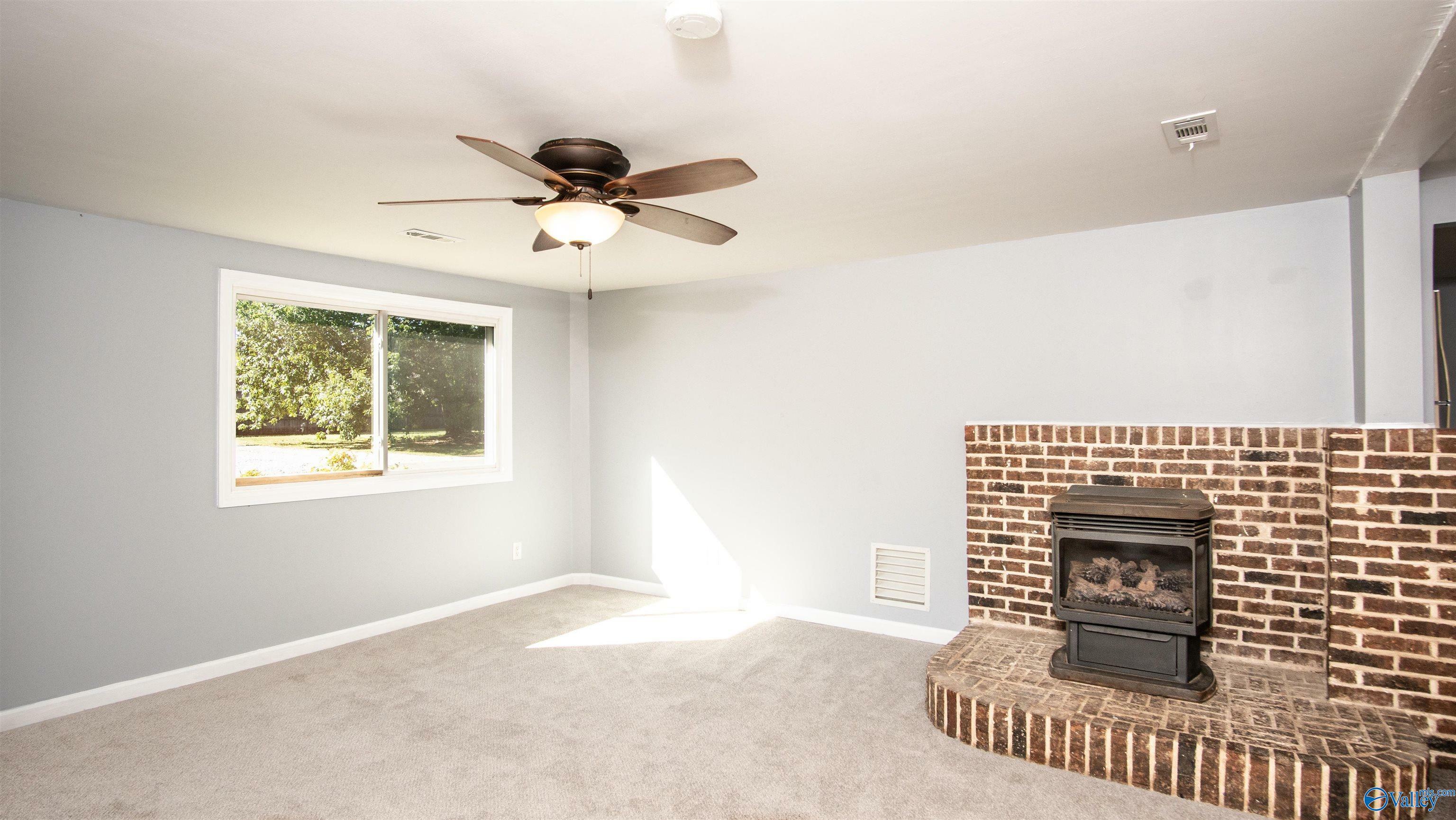 Property Photo: 1204 Windham Street NE AL 35801