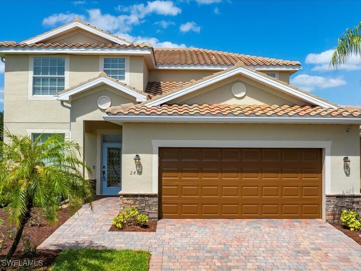 Property Photo: 2478 Heydon Circle E FL 34120