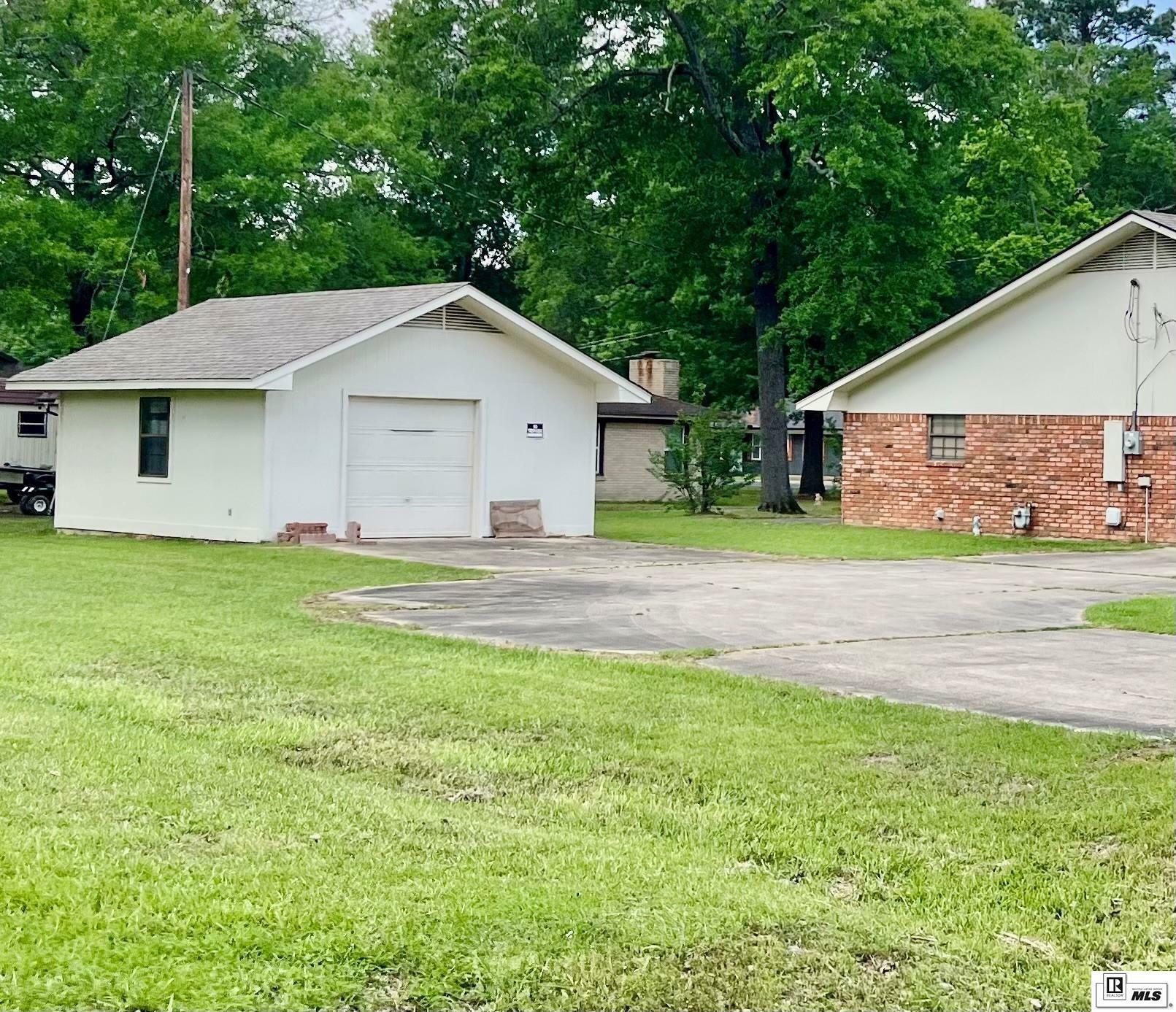 Property Photo: 2405 Swiss Street LA 71291