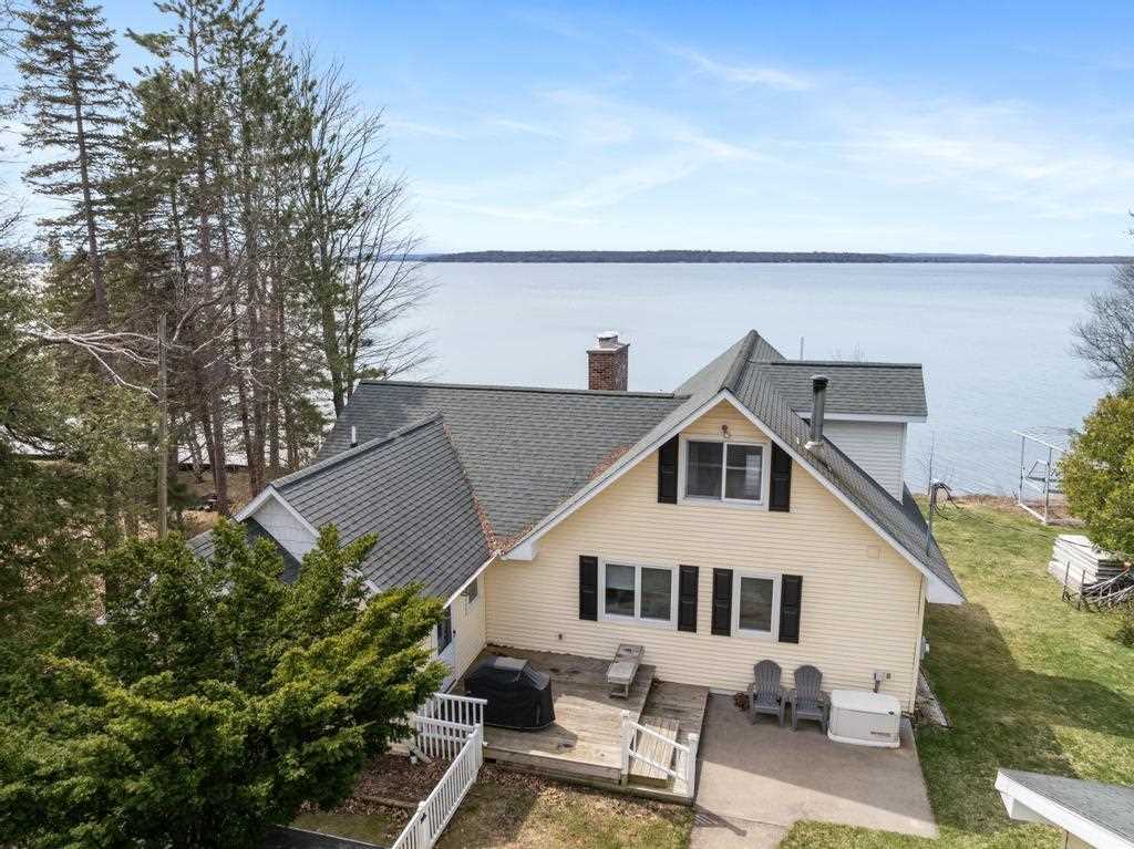 Property Photo: 1553 Nippissing MI 49749