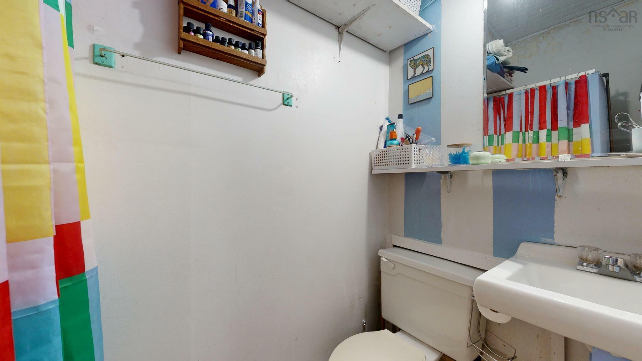 Photo de la propriété: 2683-2687 Fuller Terrace NS B3K 3V9