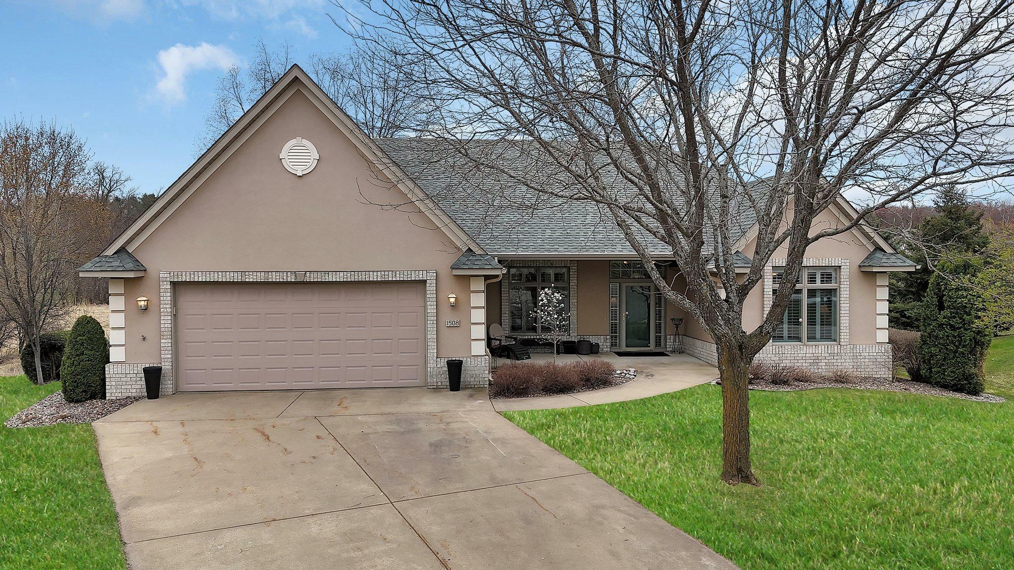 Property Photo: 1508 Highland Trail MN 56301