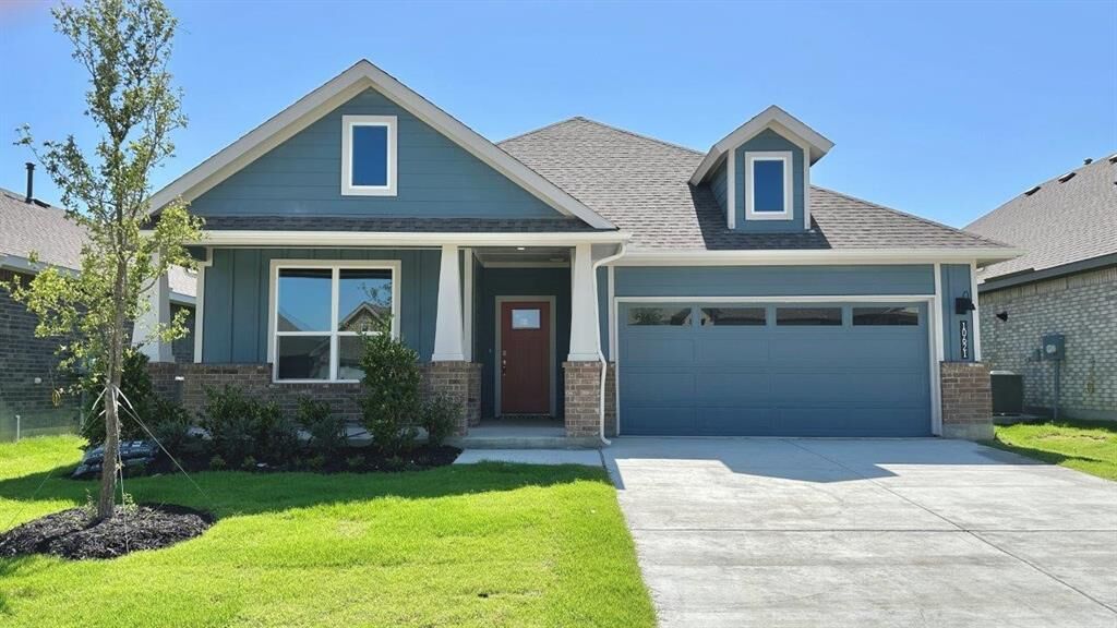 Property Photo: 10621 Zircon Lane TX 76036