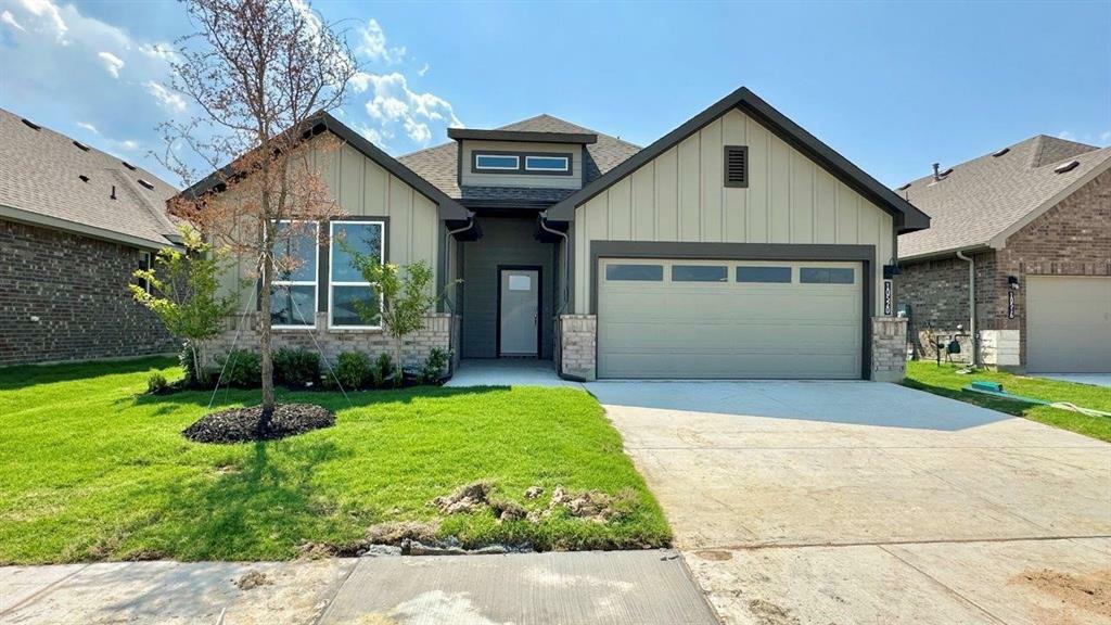 Property Photo: 10520 Blue Lapis Road TX 76036