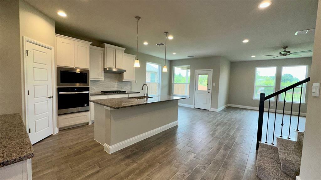 Property Photo: 1709 Sparrow Street TX 76205