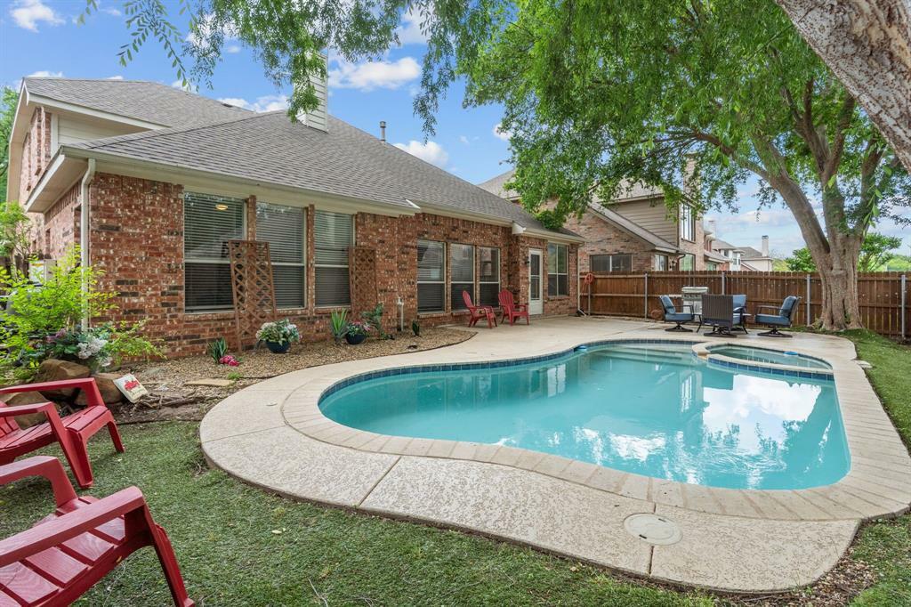 Property Photo: 2209 Graystone Court TX 76248