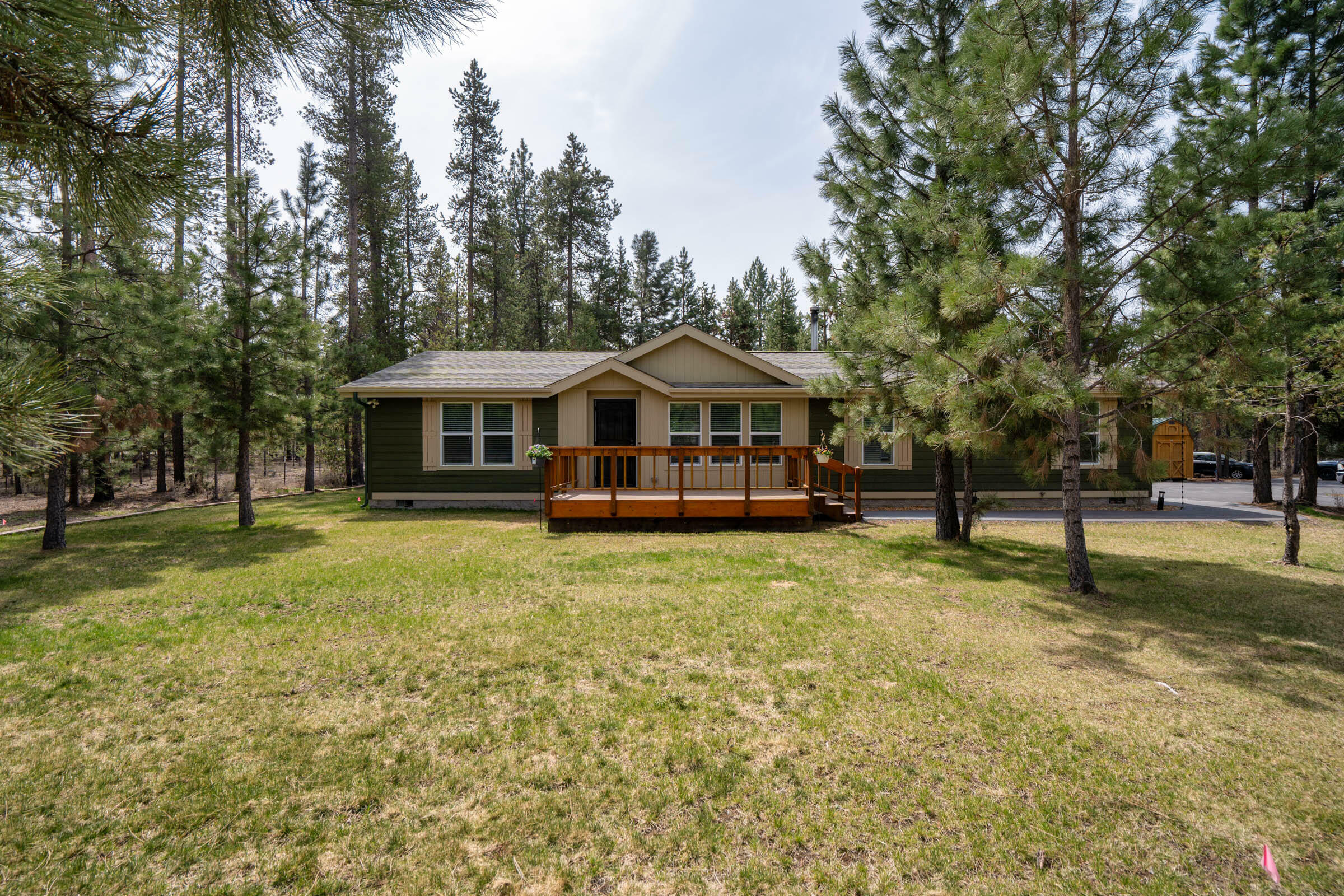 Property Photo: 52648 Ammon Road OR 97739