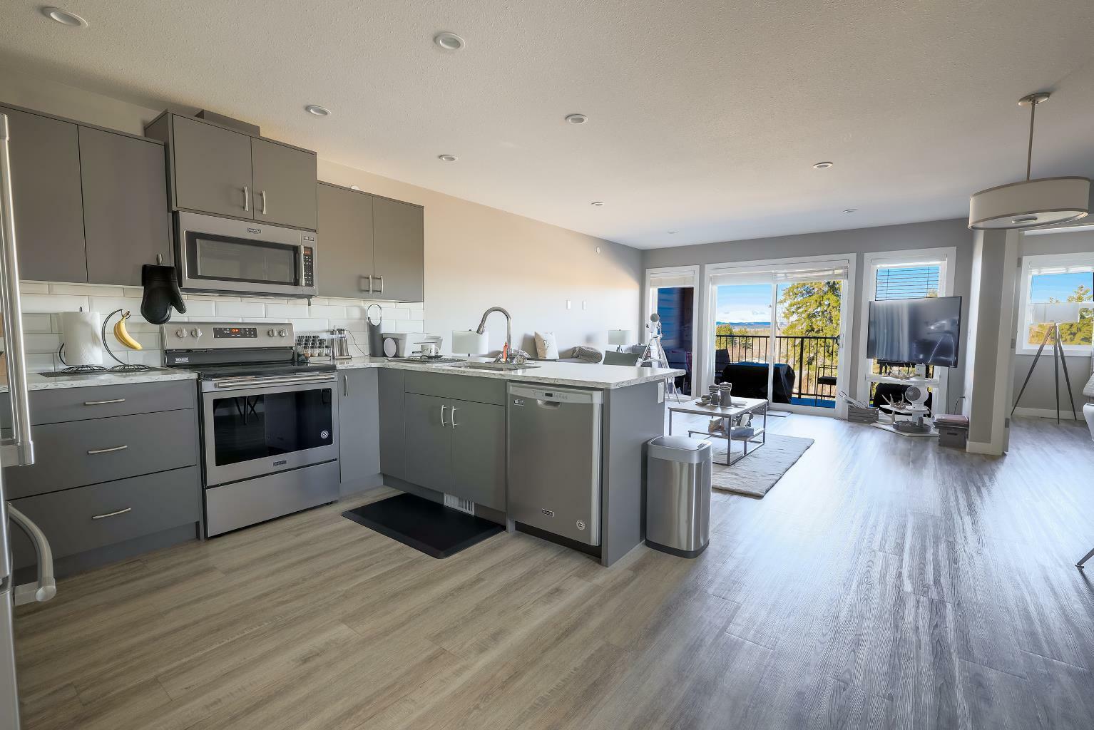 Property Photo: 53 Street 5111 AB T4T 1E4