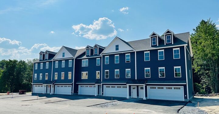 14 Elise Avenue 7  Londonderry NH 03053 photo