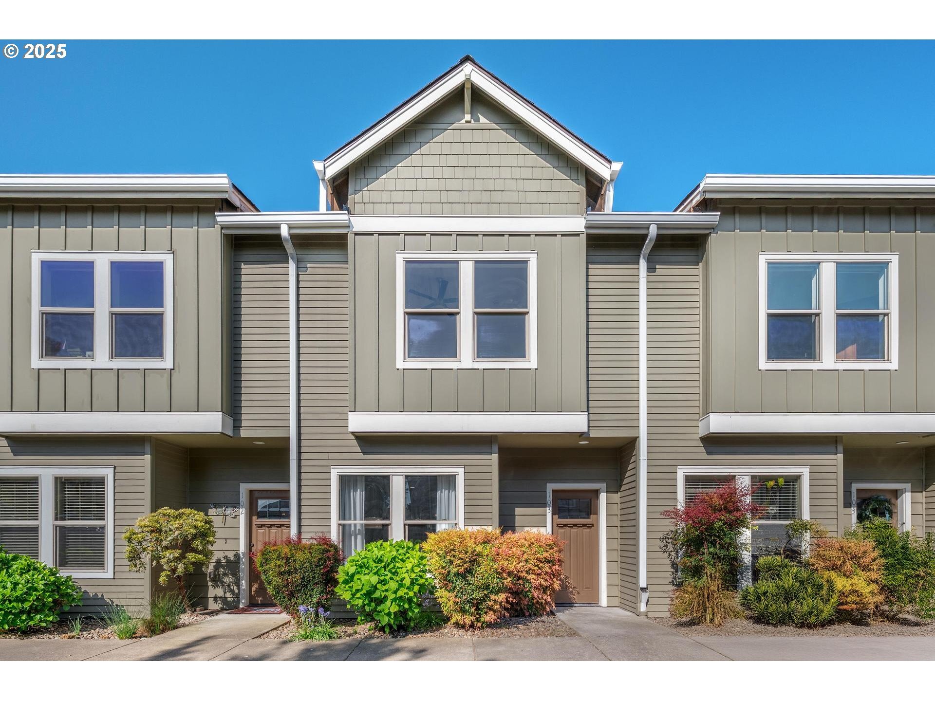 Property Photo: 4409 NE Killingsworth St 103 OR 97218