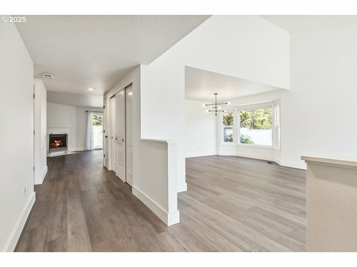 Property Photo: 2143 NE 148th Pl OR 97230