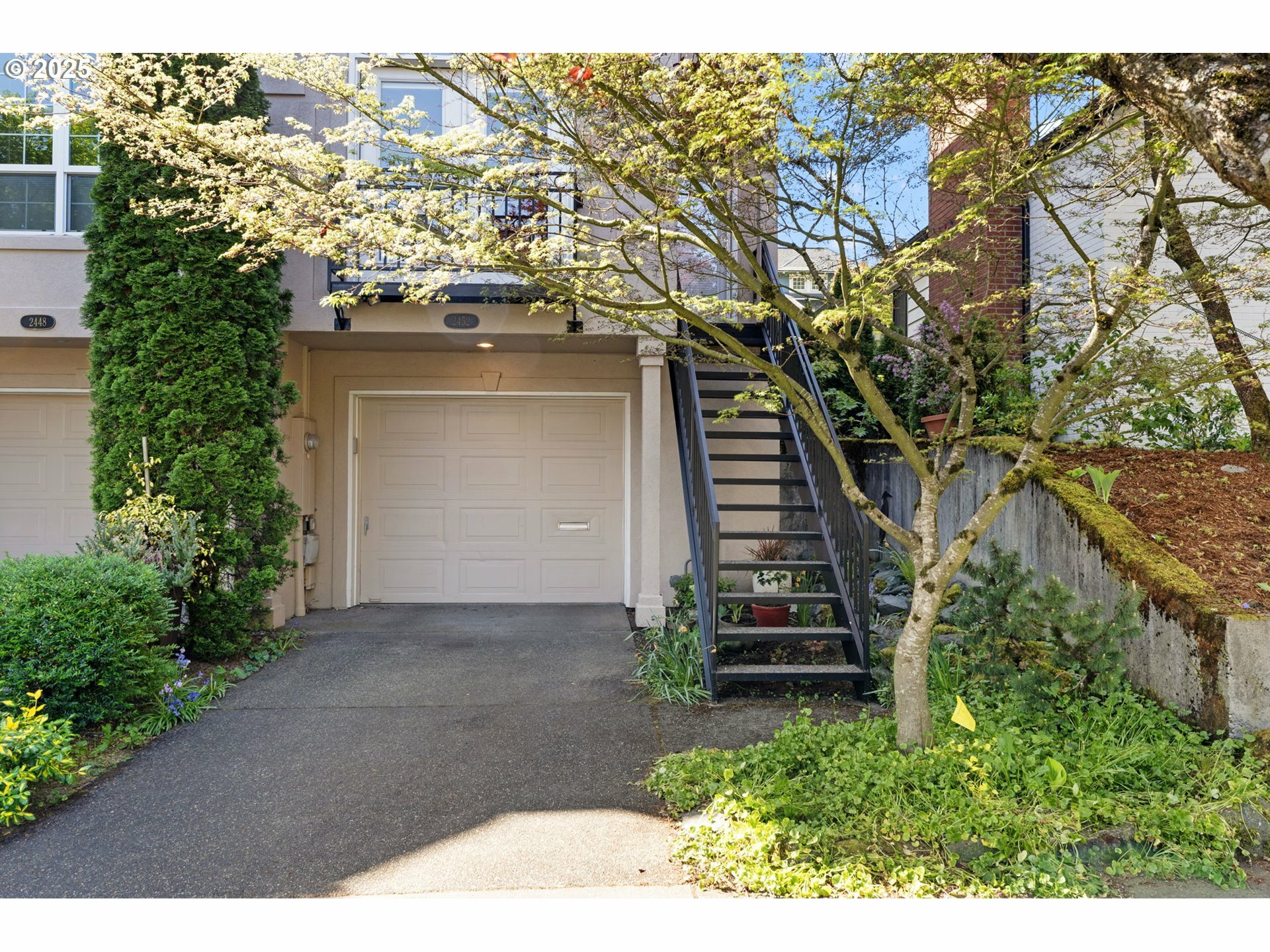 Property Photo: 2452 NW Pettygrove St OR 97210