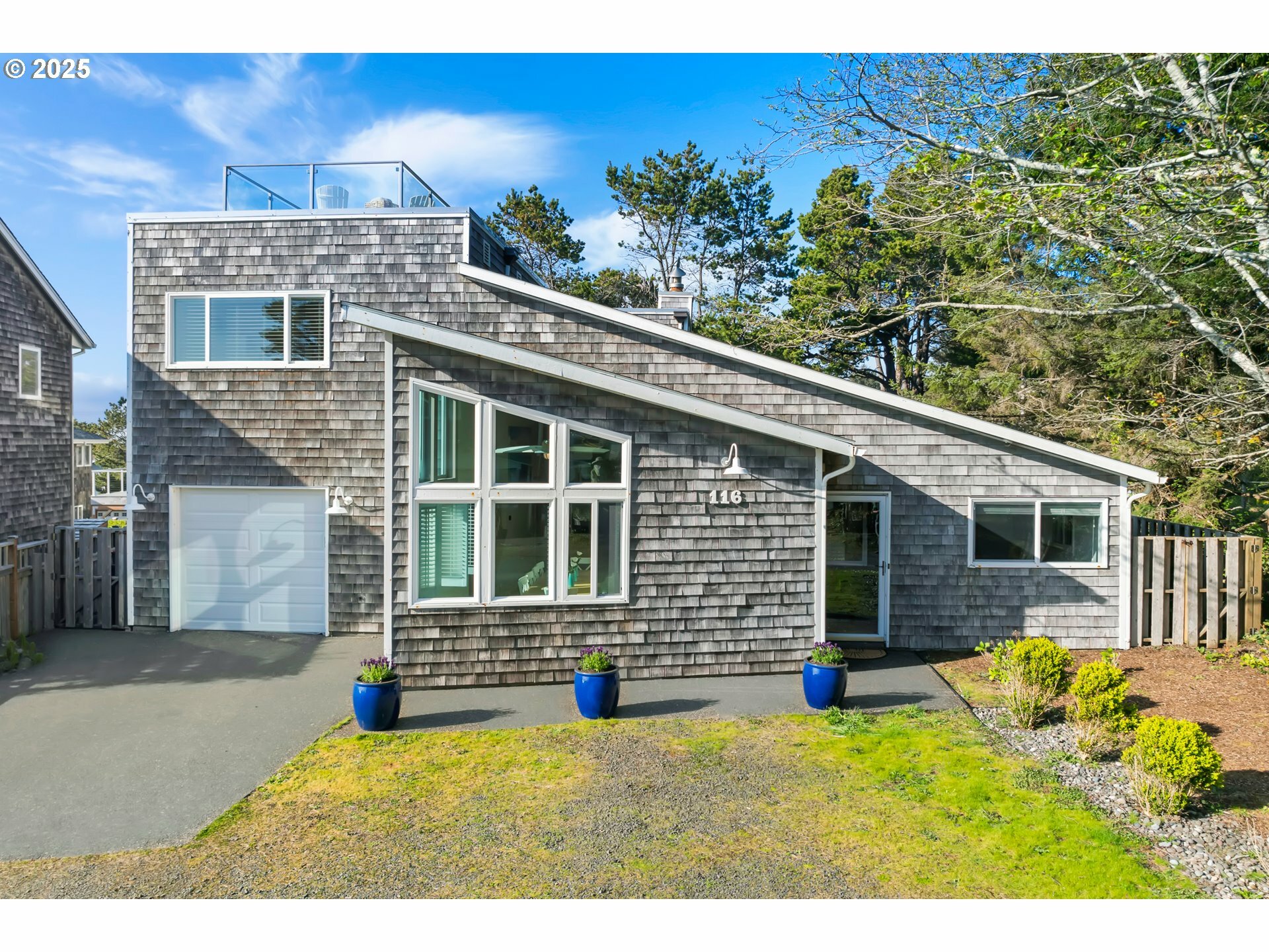 Property Photo: 116 W Watts Way OR 97110