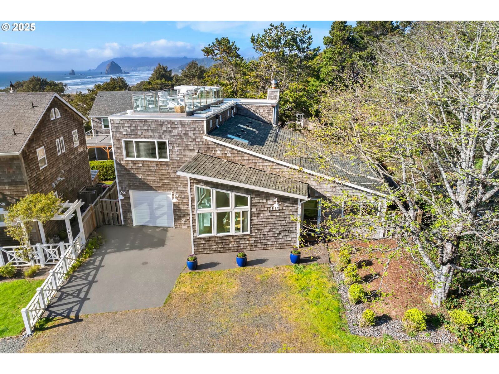 Property Photo: 116 W Watts Way OR 97110