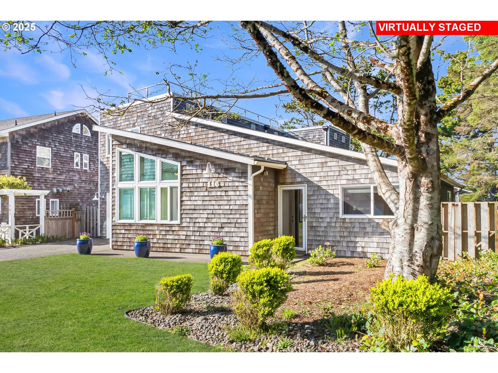 Property Photo: 116 W Watts Way OR 97110