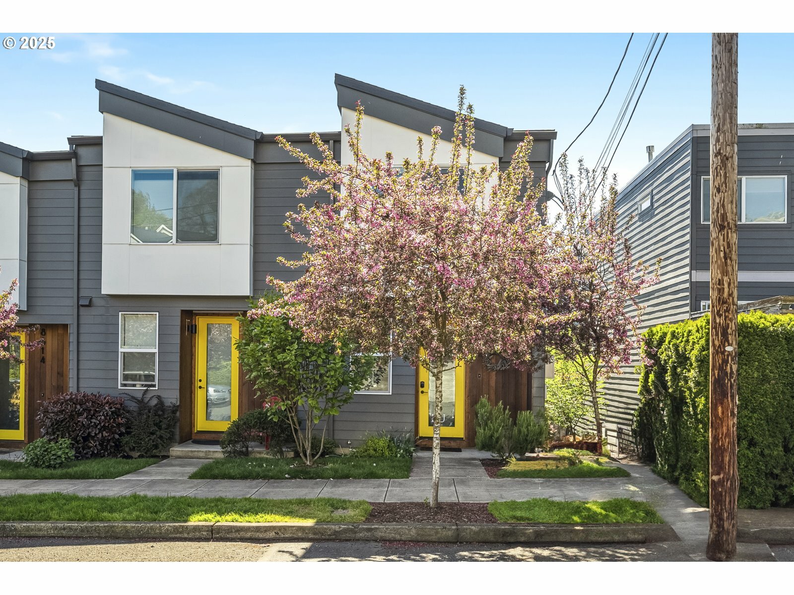 Property Photo: 8622 N Edison St OR 97203