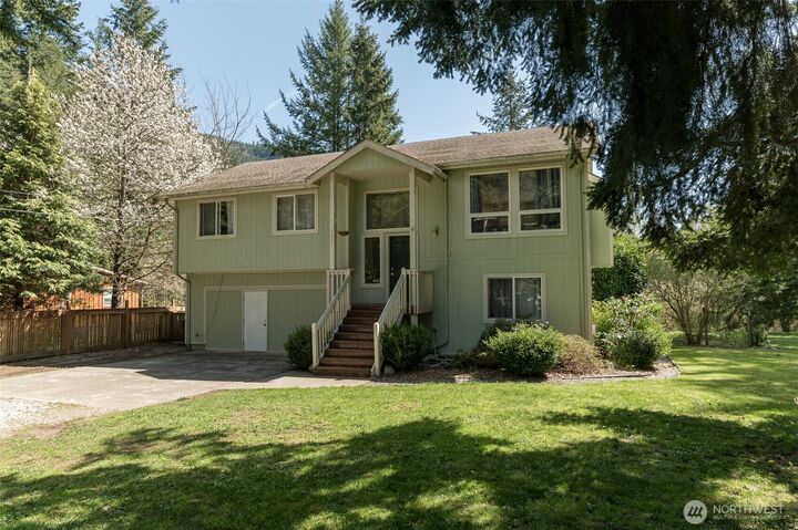 Property Photo:  6331  Overland Trail  WA 98266 