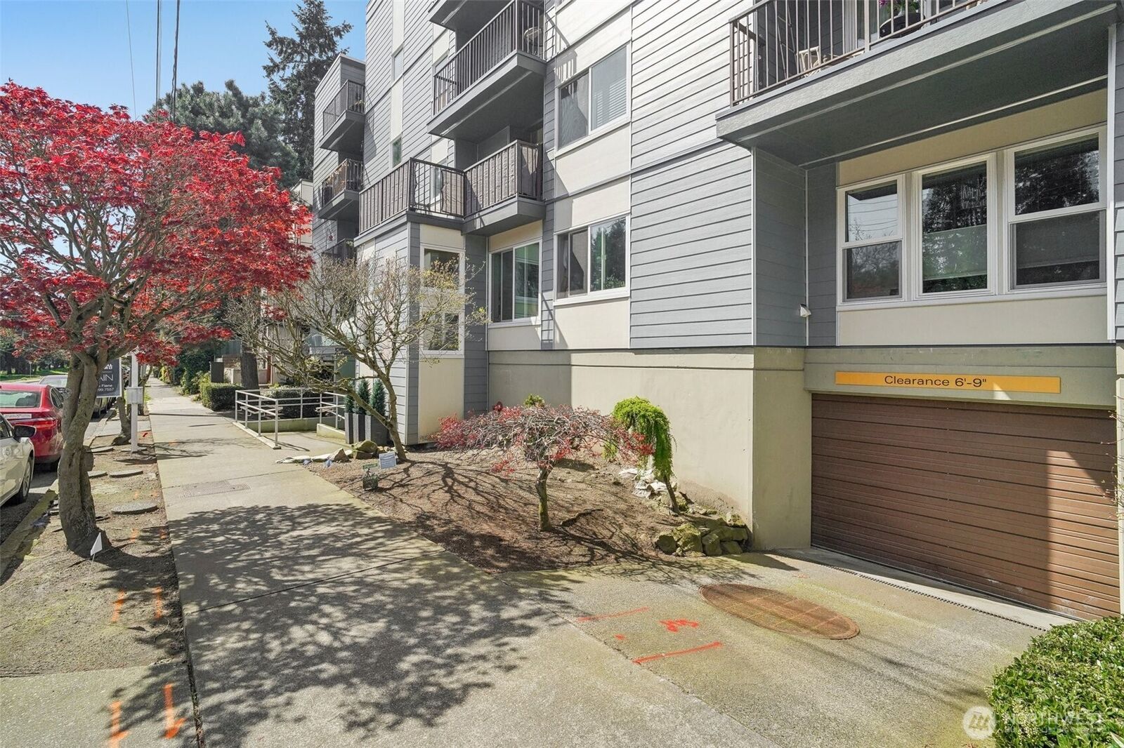 Property Photo:  3045  20th Avenue W 208  WA 98199 
